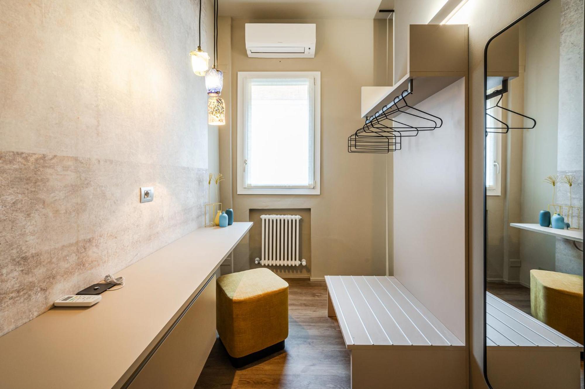 Urban Cottage Free Parking - Private Garden Bologna Exterior photo
