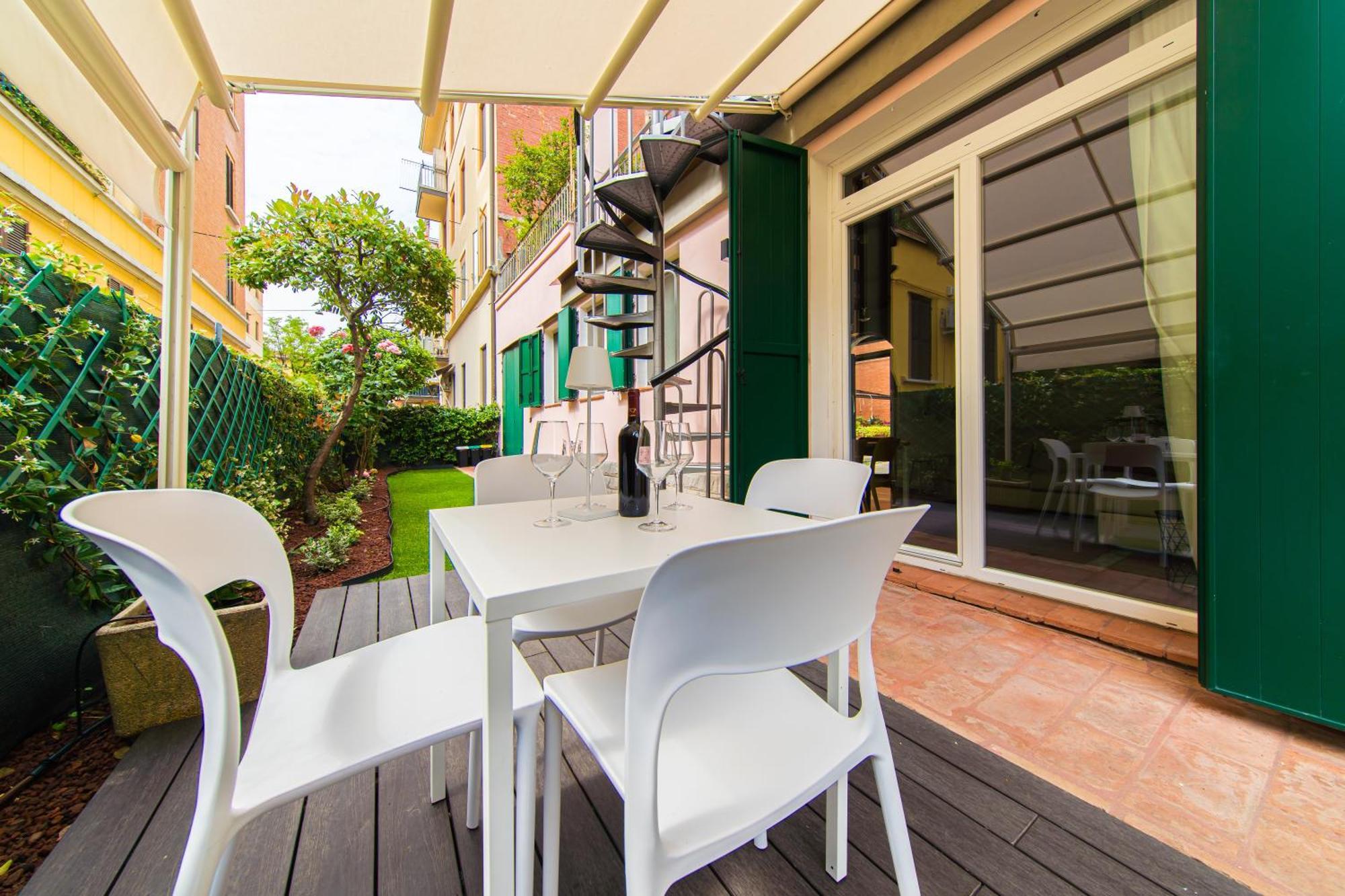 Urban Cottage Free Parking - Private Garden Bologna Exterior photo